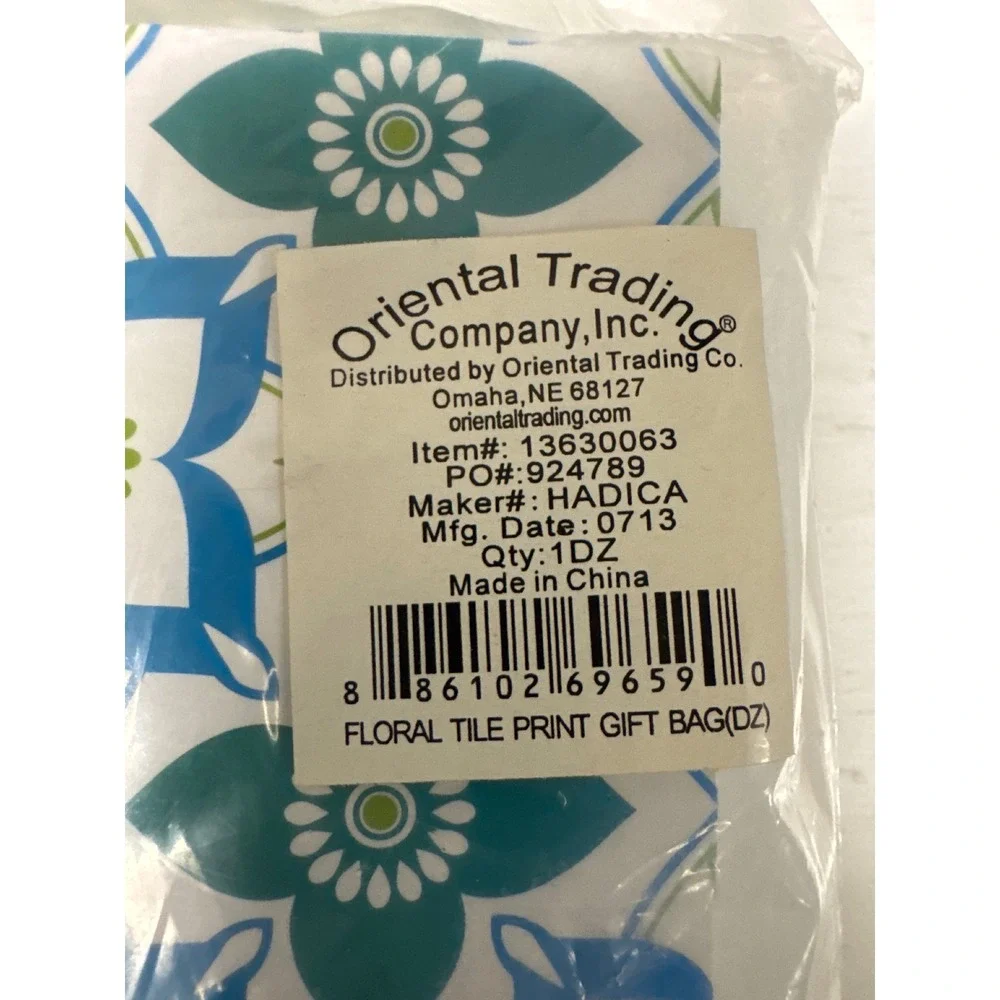 12 Oriental Trading Floral Tile Print Gift Bags Blue Green Party‎ Favor 9